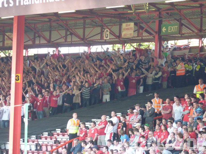 Bristol City - Nottingham Forest, Ashton Gate, Championship, 25.04.2011 - 